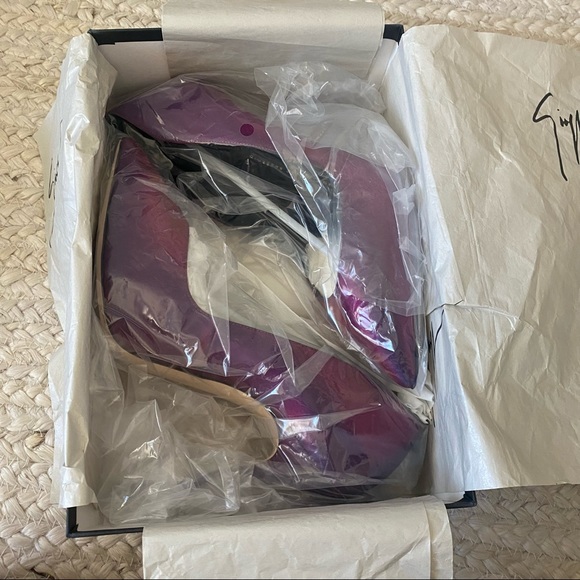 New Giuseppe Zanotti Iridescent Yvette Silk Pumps - Picture 3 of 7